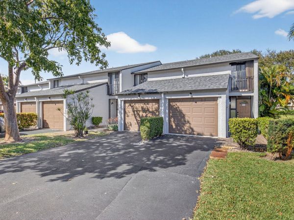 4761 NW 2nd Avenue, Unit 301, Boca Raton, FL 33431