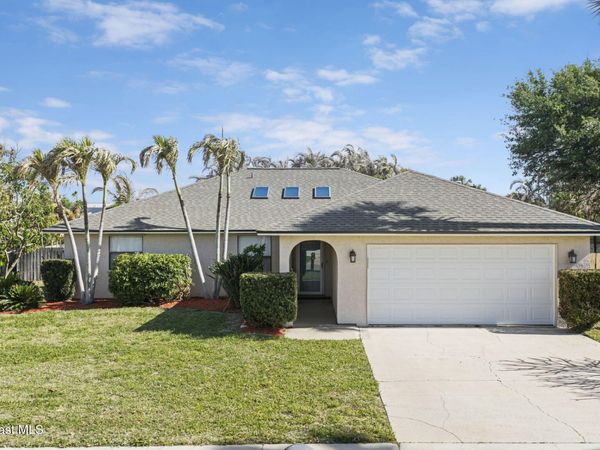 206 Fir Avenue , Melbourne Beach, FL 32951