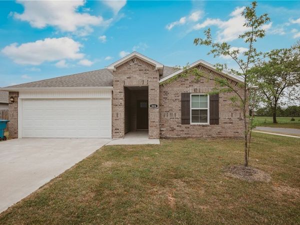 806 Comanche Drive , Gentry, AR 72734