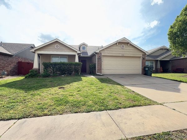 10716 N 147th East Avenue , Owasso, OK 74055