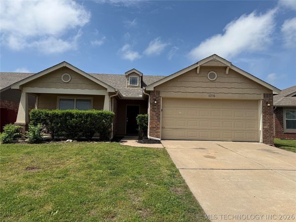 10716 N 147th East Avenue , Owasso, OK 74055