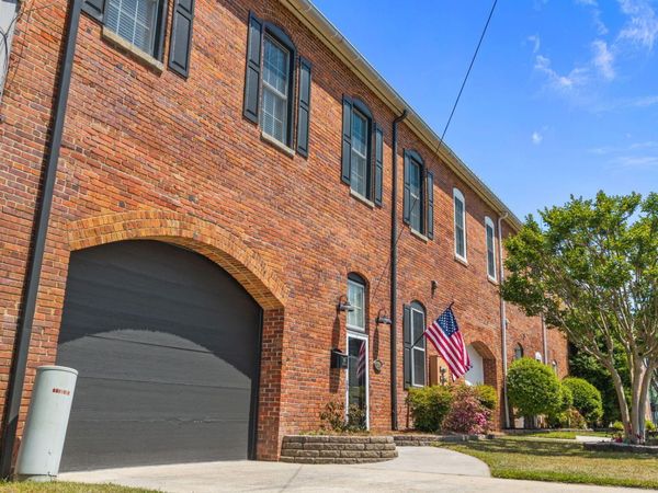 916 W 3rd Street, Unit 10 &, Washington, NC 27889