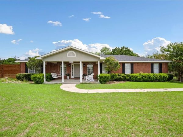 11635 Hillside Drive S, Irvington, AL 36544