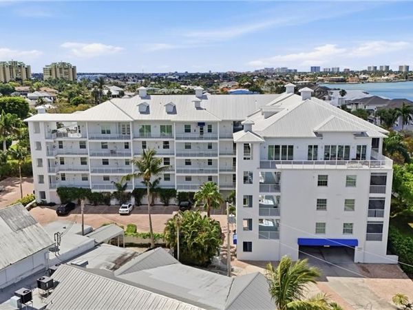 140 Palm ST , Unit 211, MARCO ISLAND, FL 34145