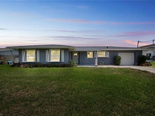 1638 SE 28th ST, CAPE CORAL, FL 33904
