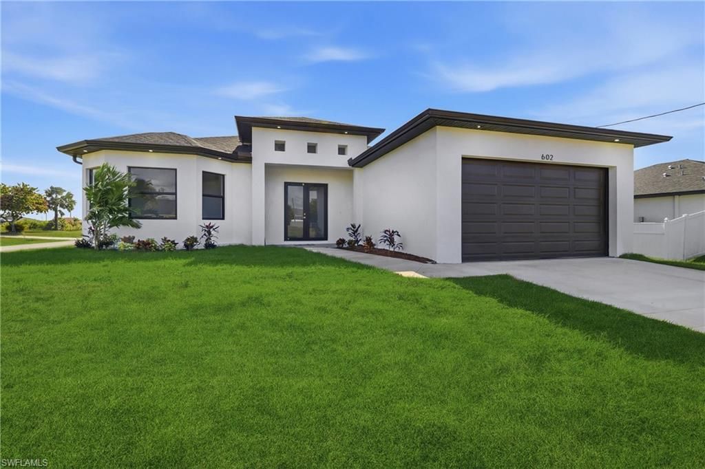 602 NW 25th Ter, Cape Coral, FL 33993 Photo