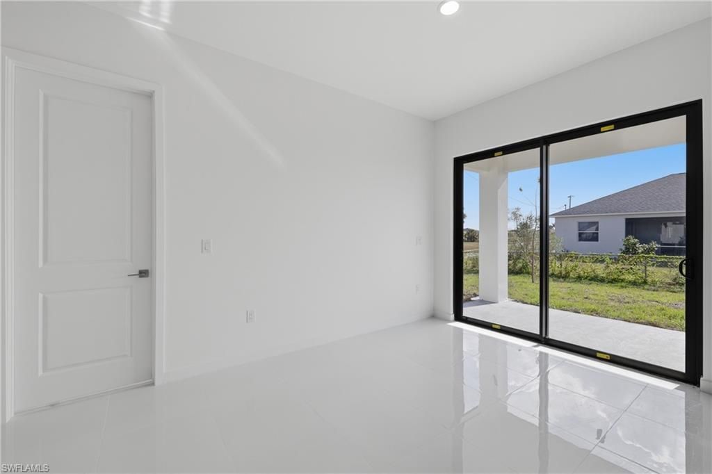 602 NW 25th Ter, Cape Coral, FL 33993 Photo