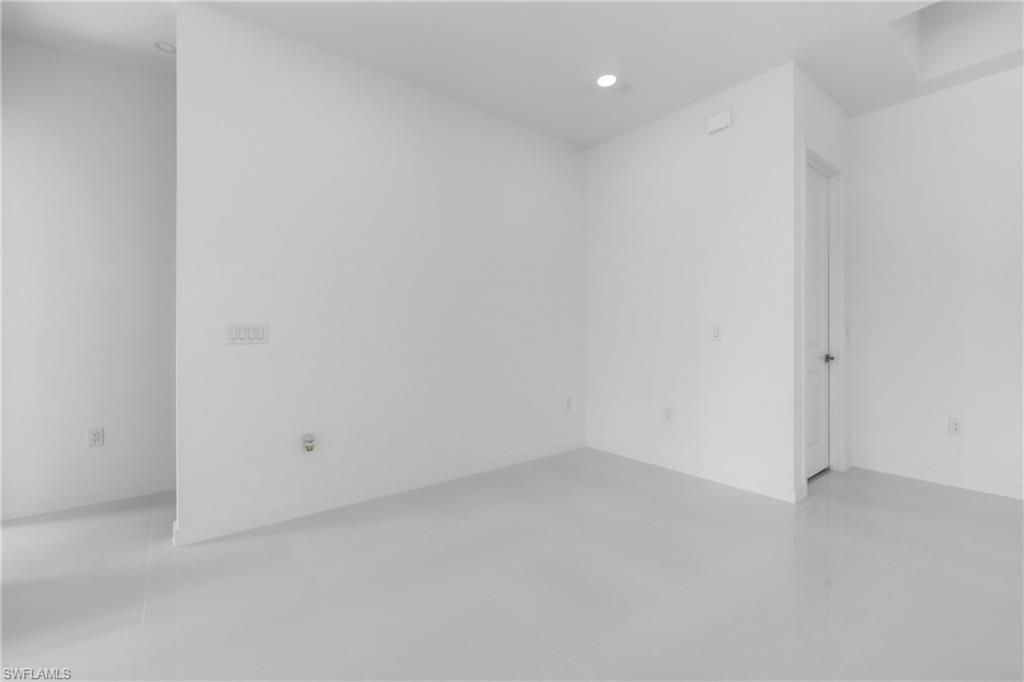 602 NW 25th Ter, Cape Coral, FL 33993 Photo
