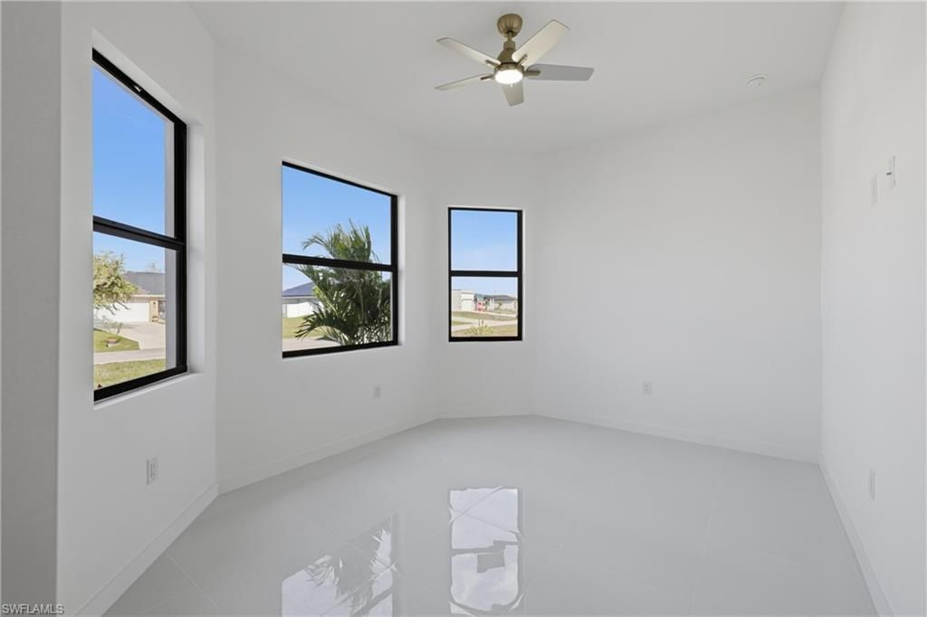 602 NW 25th Ter, Cape Coral, FL 33993 Photo