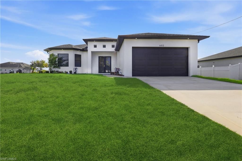 602 NW 25th Ter, Cape Coral, FL 33993 Photo