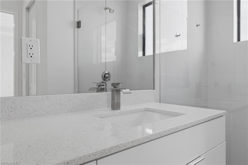 602 NW 25th Ter, Cape Coral, FL 33993 Photo
