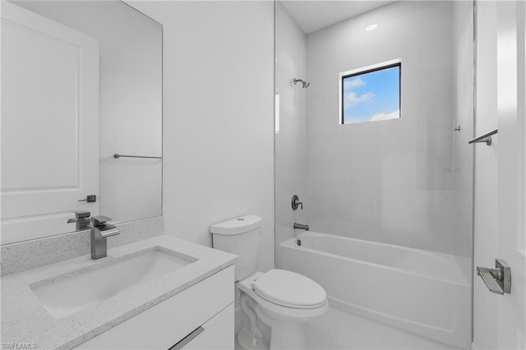 602 NW 25th Ter, Cape Coral, FL 33993 Photo
