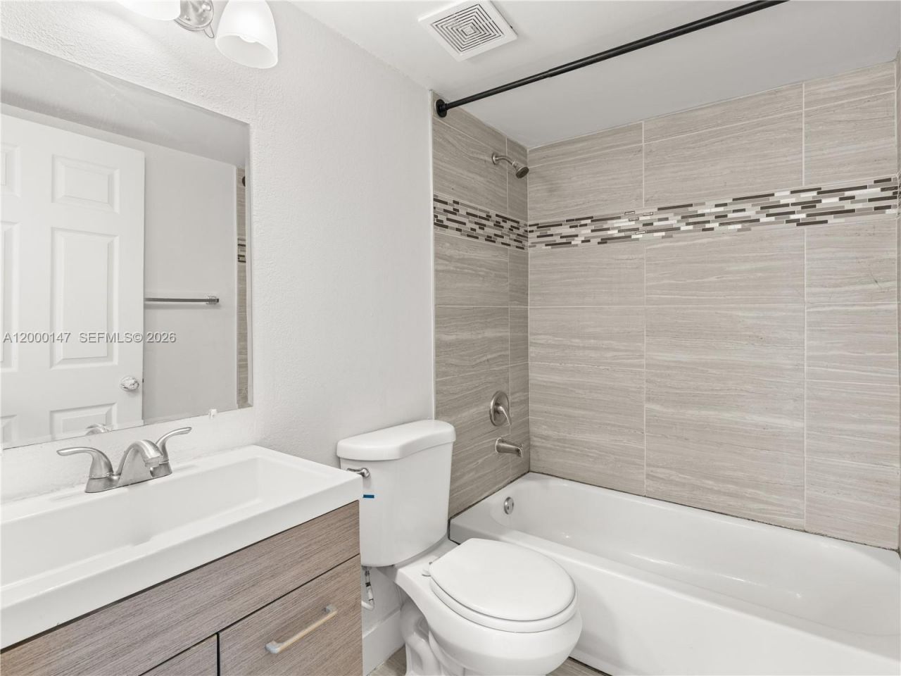 9821 Nob Hill Ct, Unit 9821, Sunrise, FL 33351 Photo