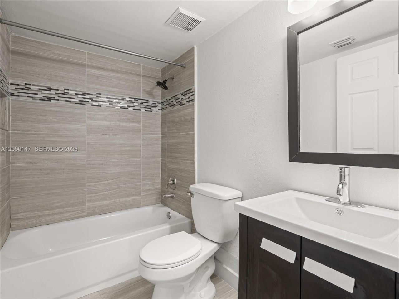 9821 Nob Hill Ct, Unit 9821, Sunrise, FL 33351 Photo