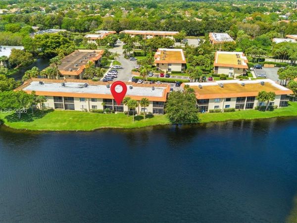 390 Lakeview Dr , Unit 102, Weston, FL 33326