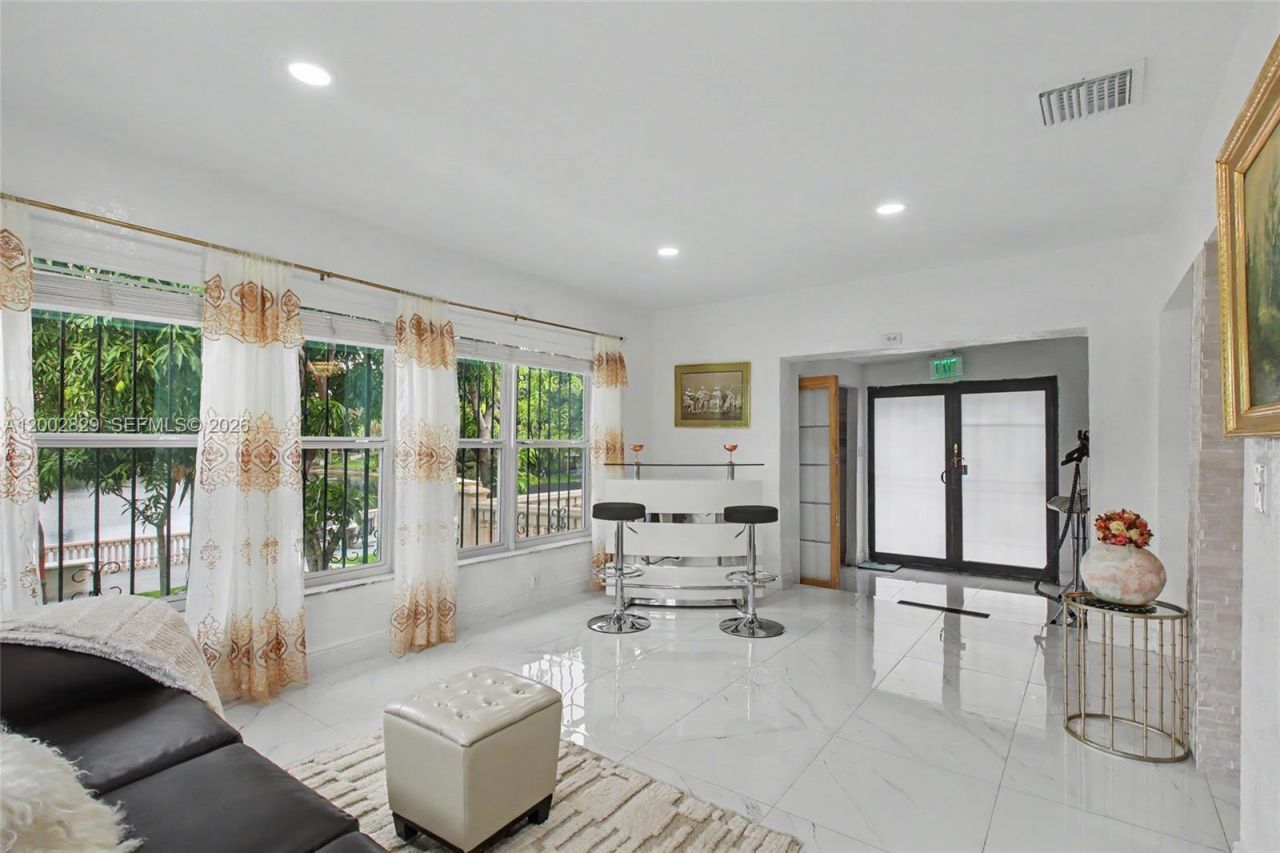 2145 NW 133rd St, Unit 2145, Miami, FL 33167 Photo