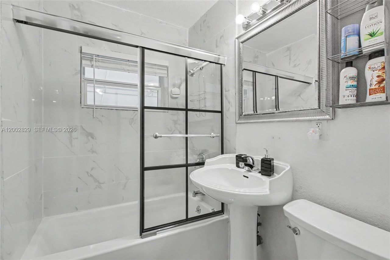 2145 NW 133rd St, Unit 2145, Miami, FL 33167 Photo
