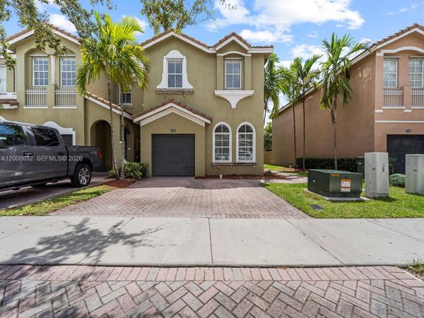 1464 SE 26th Ave , Homestead, FL 33035