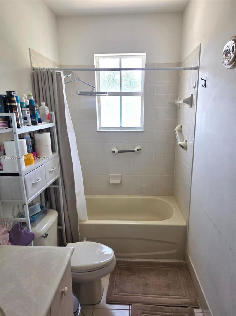 1889 SE 14th St , Homestead, FL 33035 Photo