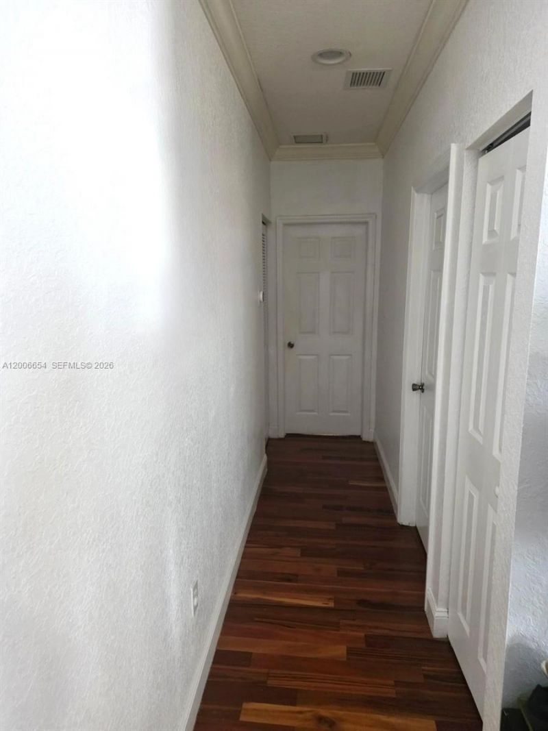 1889 SE 14th St , Homestead, FL 33035 Photo