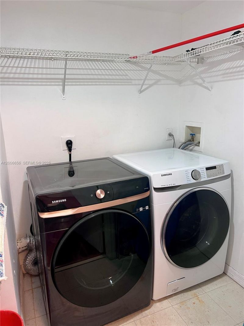 1330 West Av, Unit 710, Miami Beach, FL 33139 Photo