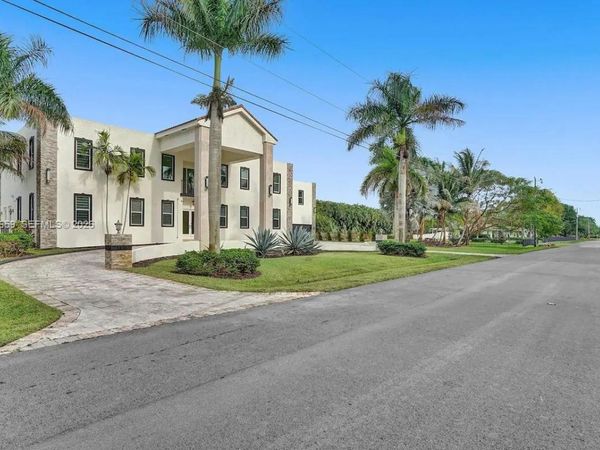 1430 NW 114th Ave, Plantation, FL 33323
