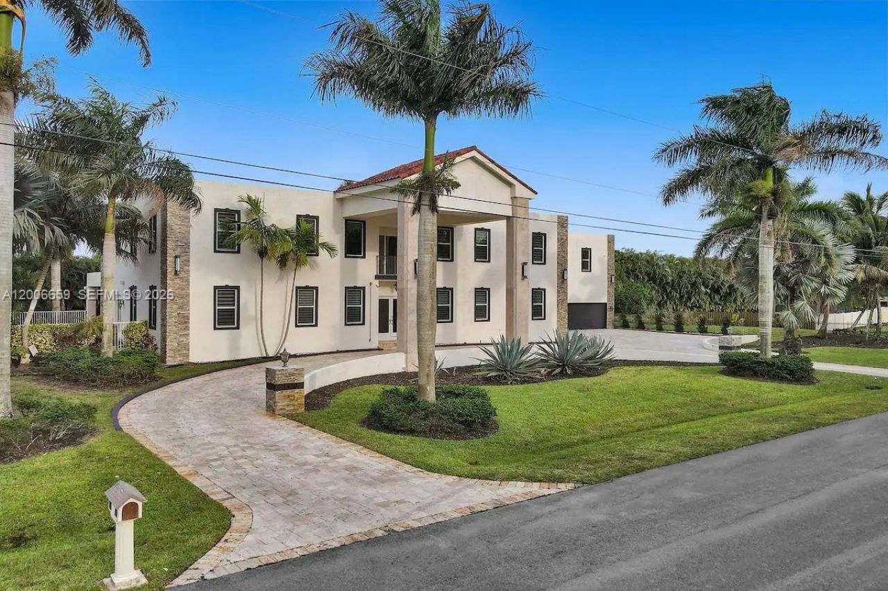 1430 NW 114th Ave, Plantation, FL 33323 Photo
