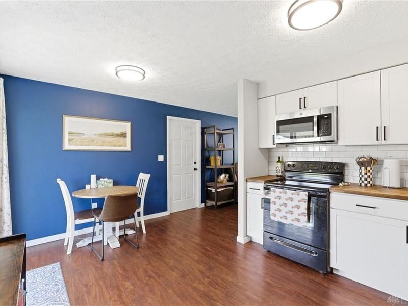 444 Scarborough Court, New Lebanon, OH 45345 Photo 12