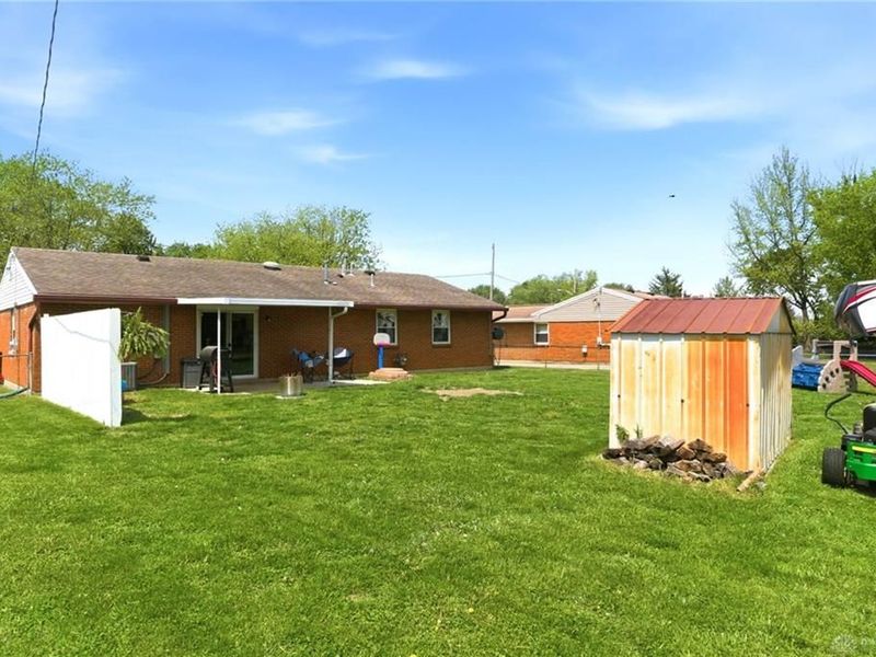 444 Scarborough Court, New Lebanon, OH 45345 Photo 24