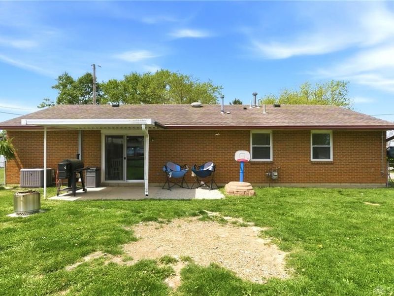 444 Scarborough Court, New Lebanon, OH 45345 Photo 25