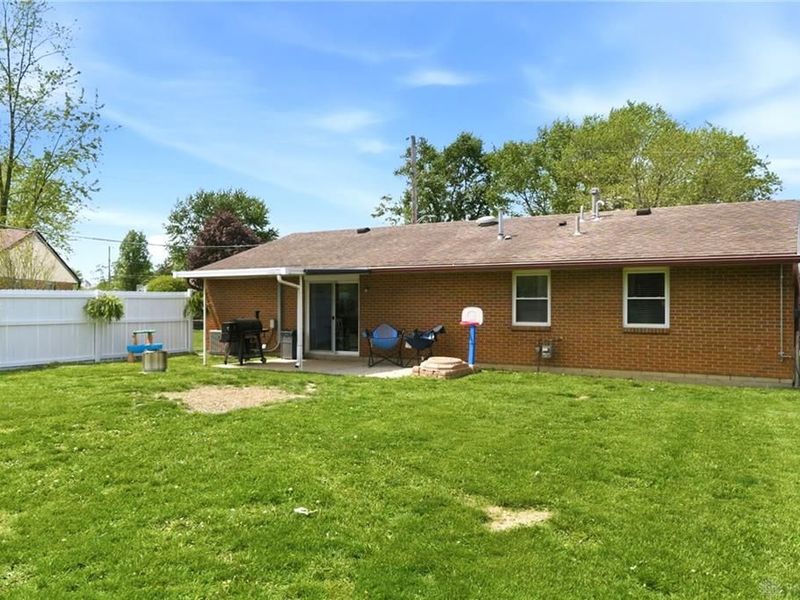 444 Scarborough Court, New Lebanon, OH 45345 Photo 26