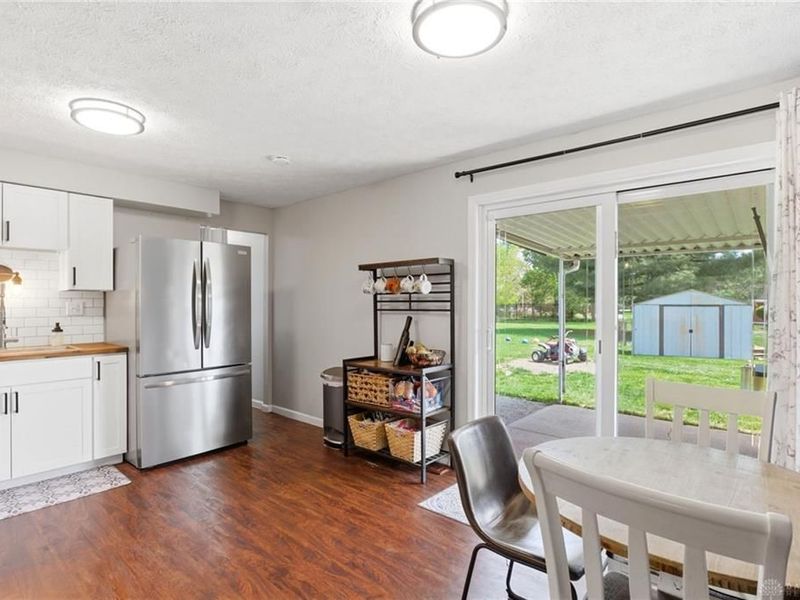 444 Scarborough Court, New Lebanon, OH 45345 Photo 8