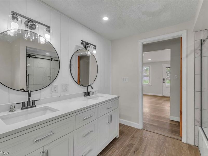 8195 N Palmyra Road , Canfield, OH 44406 Photo 17