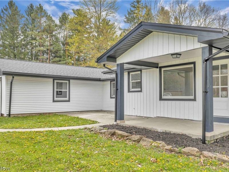 8195 N Palmyra Road , Canfield, OH 44406 Photo 34