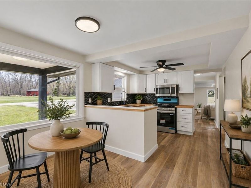 8195 N Palmyra Road , Canfield, OH 44406 Photo 6