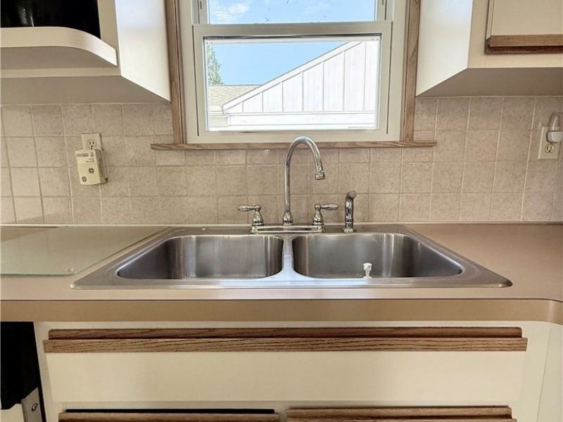 3 Broadmore Avenue , Bedford, OH 44146 Photo 10