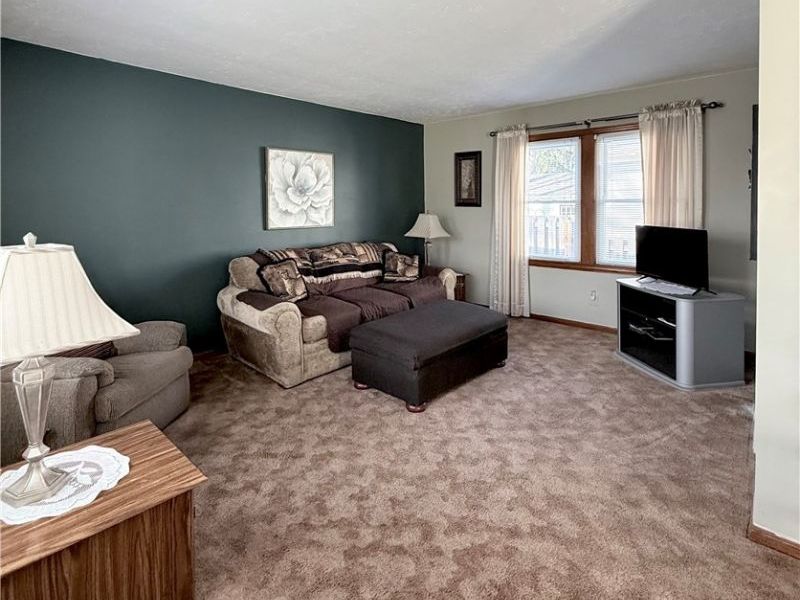 3 Broadmore Avenue , Bedford, OH 44146 Photo 4