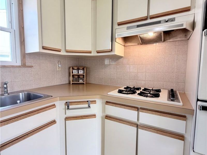 3 Broadmore Avenue , Bedford, OH 44146 Photo 7