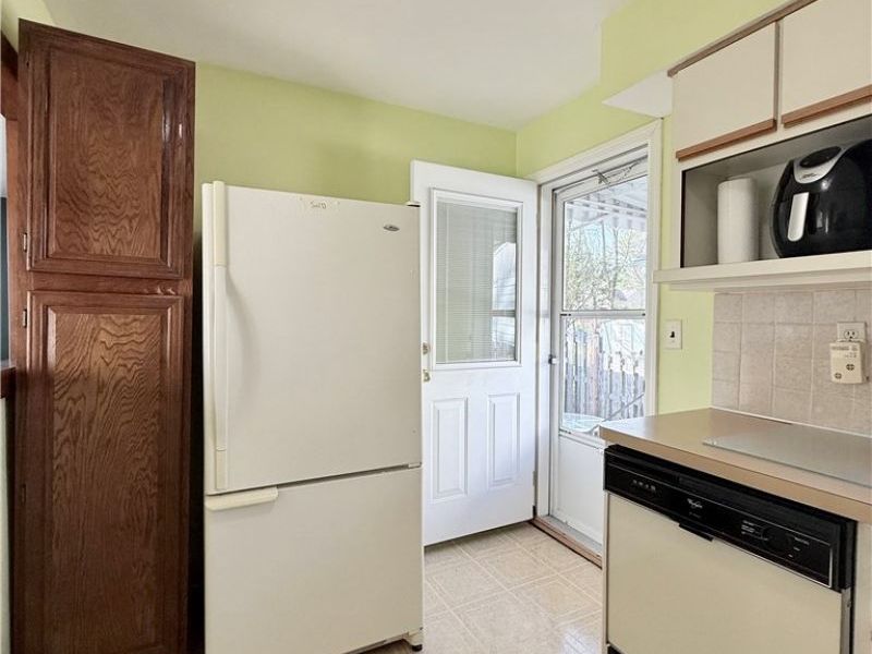 3 Broadmore Avenue , Bedford, OH 44146 Photo 8