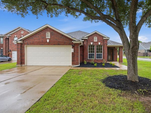 2801 Stirrup CV, Leander, TX 78641