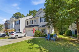 2451 Draymohr Court photo 4