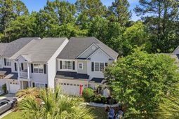 2451 Draymohr Court photo 4