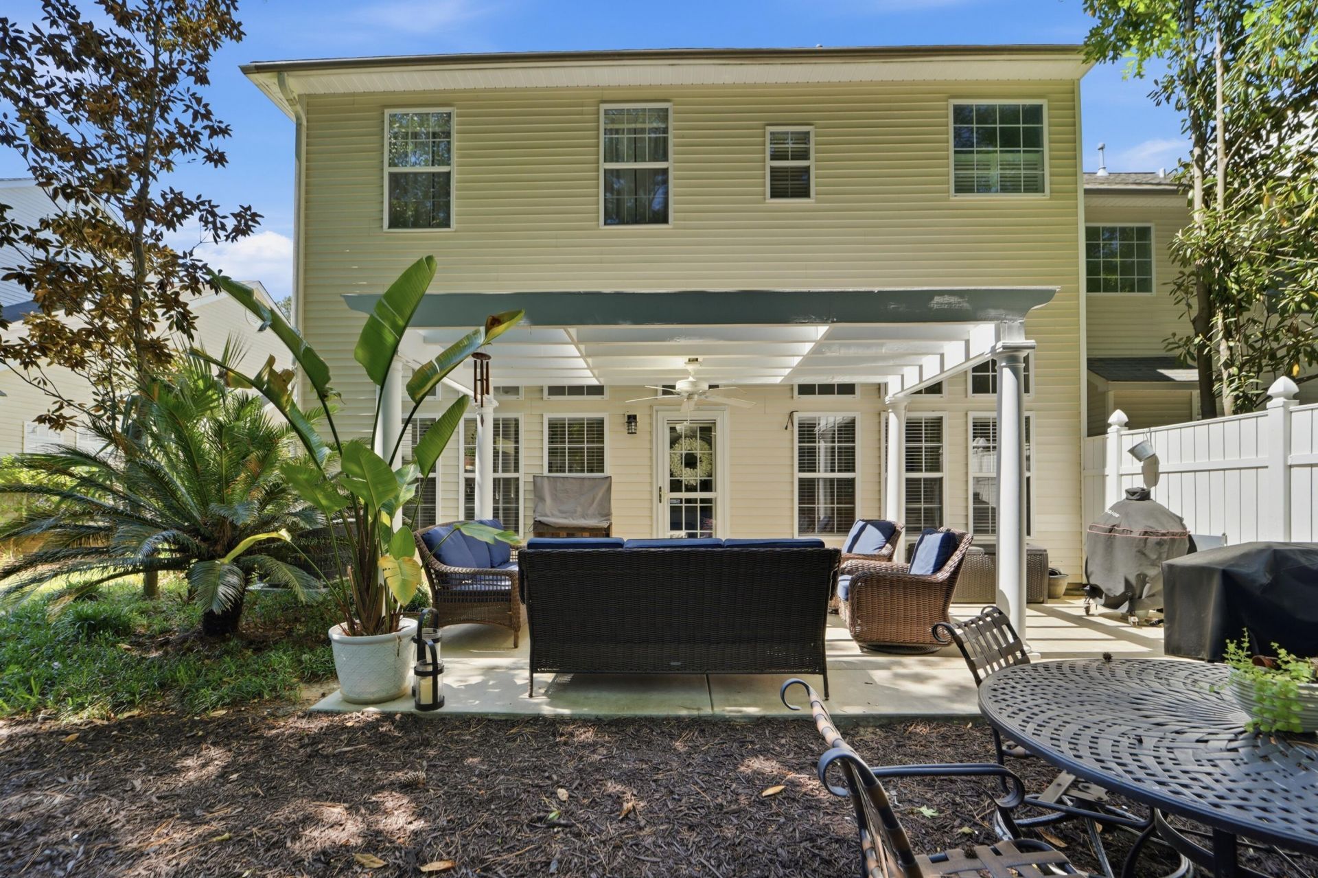2451 Draymohr Court Photo 6