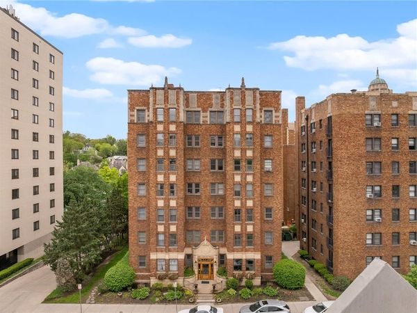 807 W 48th Street, Unit 204, Kansas City, MO 64112