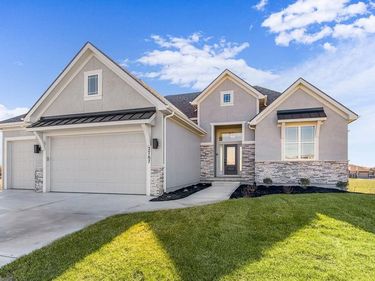 10609 N Home Avenue, Kansas City, MO 64157