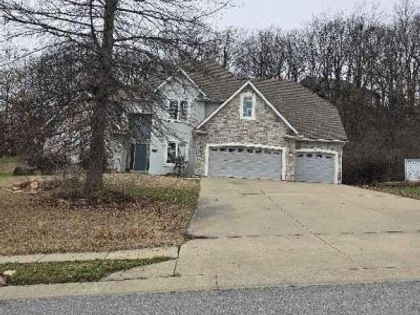6826 N Charleston Drive Kansas City, MO 64119