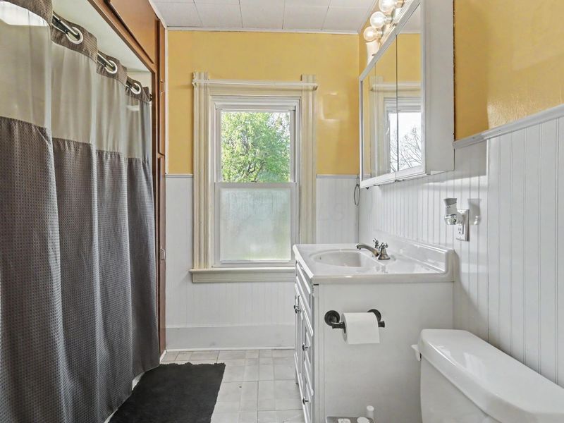 211 W Center Street , Bucyrus, OH 44820 Photo 18