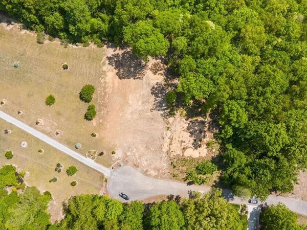 Cheri Lane, Caryville, TN 37714