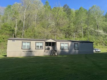 97 Buzzard Fork Road, Jackson, KY 41339