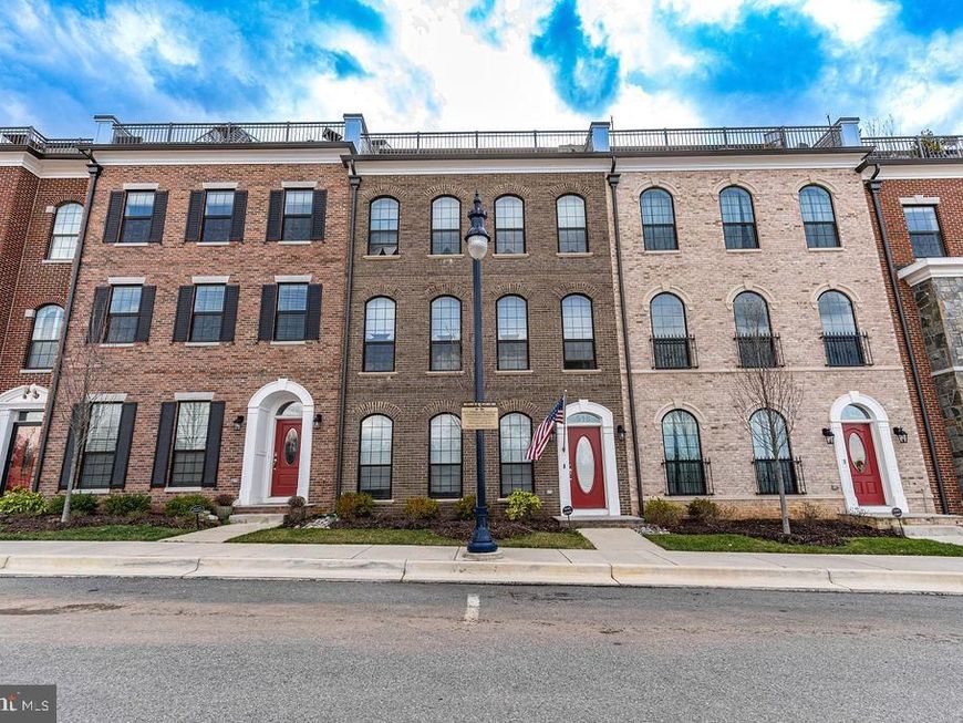 518 Triggerfish Drive, Oxon Hill, MD 20745 Main Photo